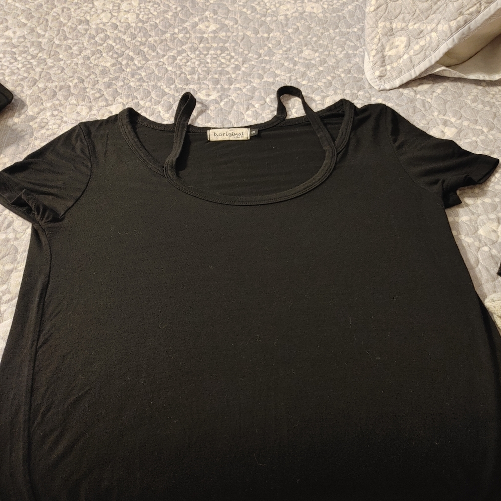 Short sleeved shoulder see thru
